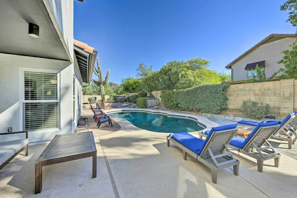 Putting Green, Game Room, Pool! Scottsdale Oasis