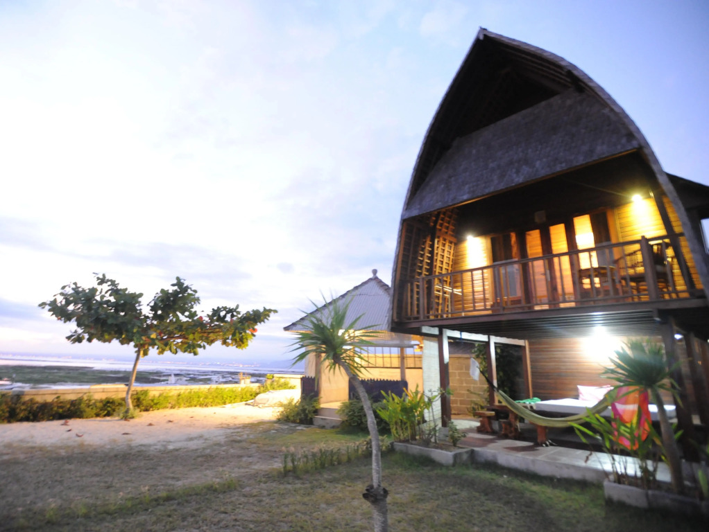 Suka Beach Bungalow