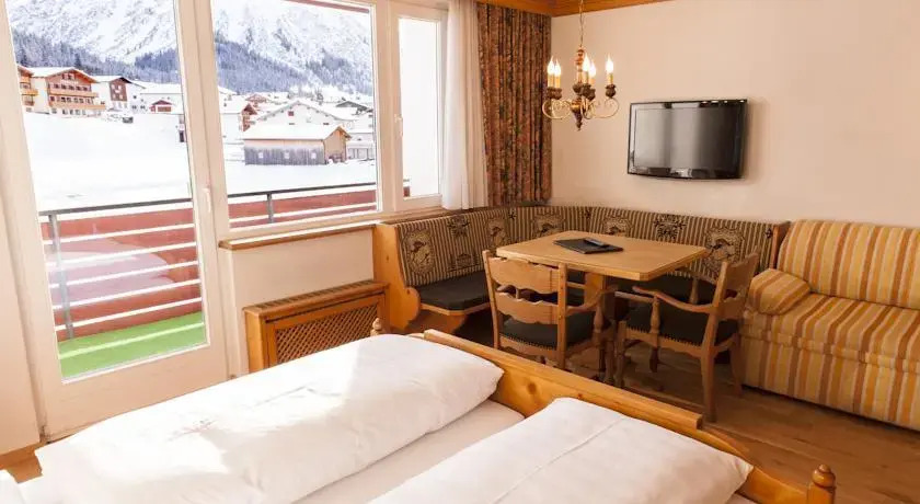 Ferienwohnung Chesa Arula 125