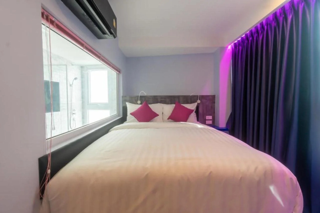 Spark Hotel