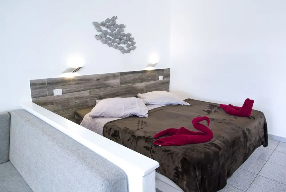 Saladar Suites Boutique