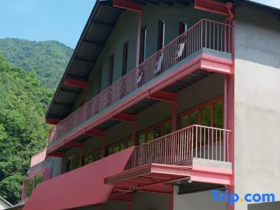 Meike Aitu Hostel