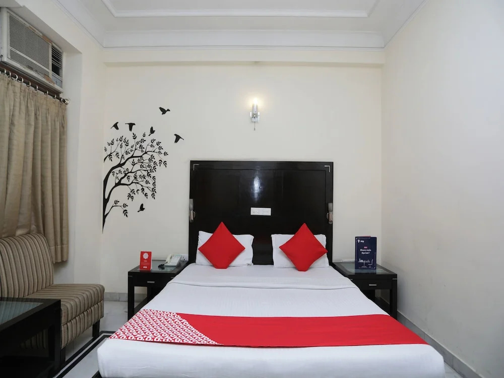 Hotel Regalia Retreat by OYO