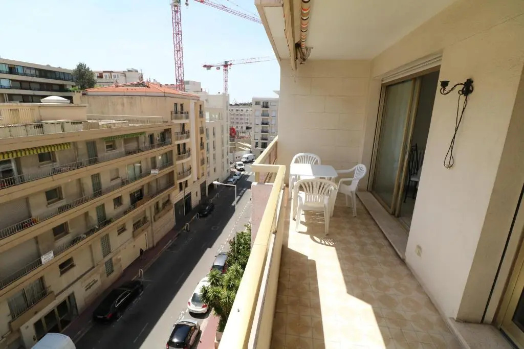 Studio with Balcony, Palais Royal, 1 Min Croisette, 8 Mins From the Palais 108