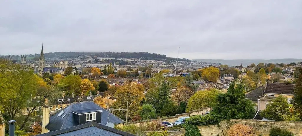 Chic 2 Bed Pad, 10 Min Walk to Heart of Bath