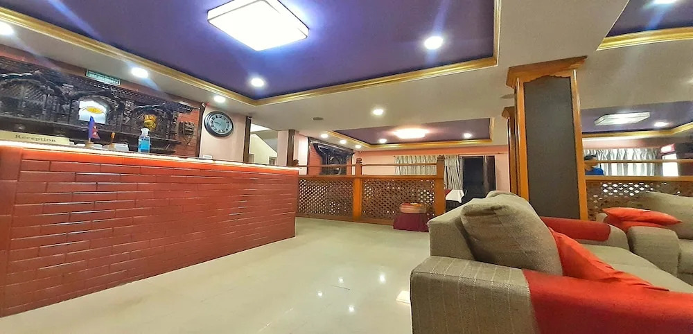 MeroStay 203 Hotel Golden Eye