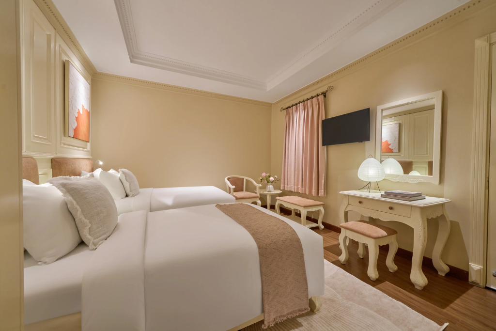 Silverland Jolie Hotel