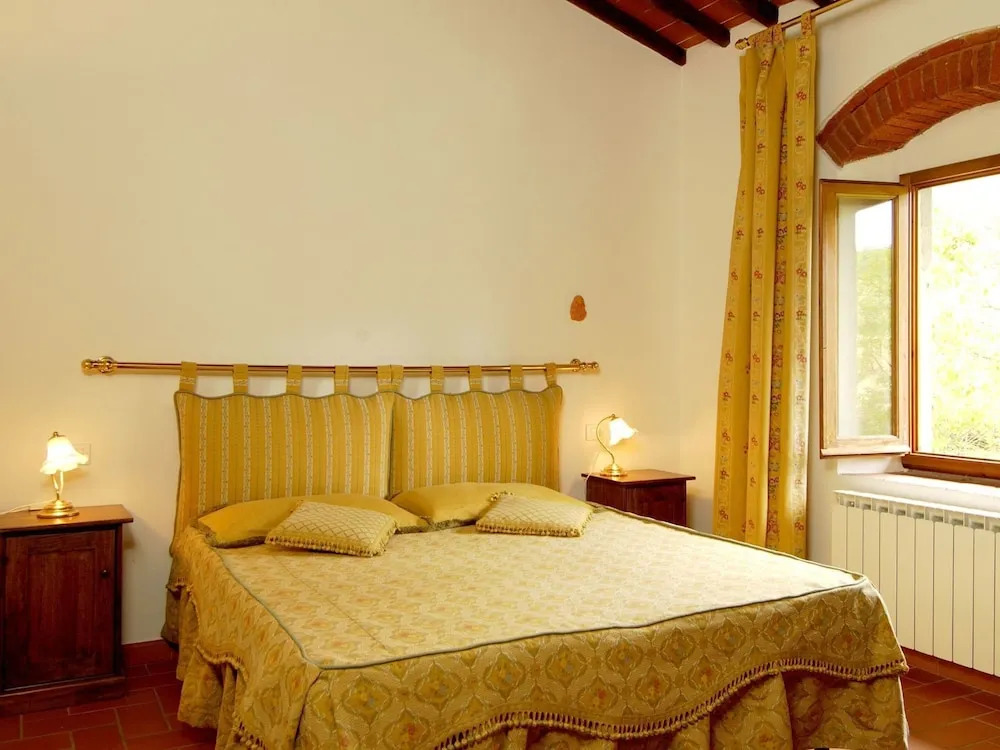 Pleasant Apartment with Swimming Pool,Garden,BBQ, Parking