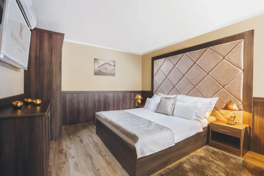 Komló Hotel Gyula
