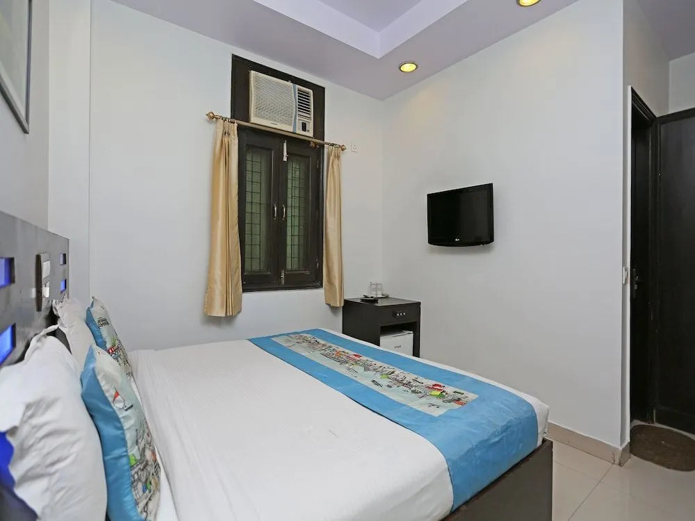 OYO 1245 Hotel Amby Inn
