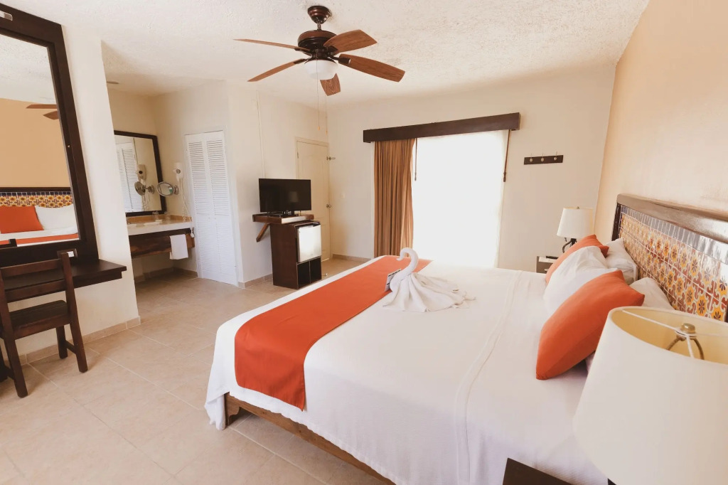 Petit Lafitte Beach Front Hotel & Bungalows