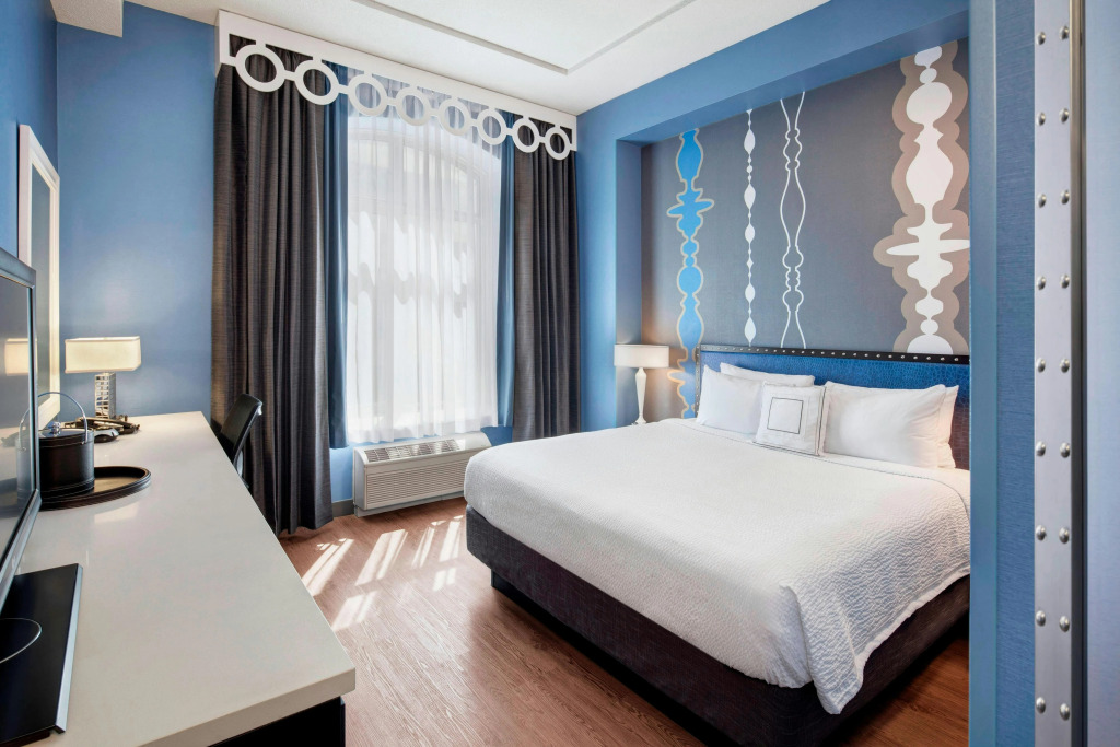 Fairfield Inn and Suites Chicago Downtown/ Magnificent Mile