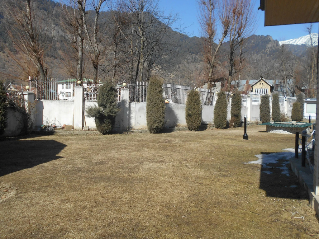 Hotel Abshar