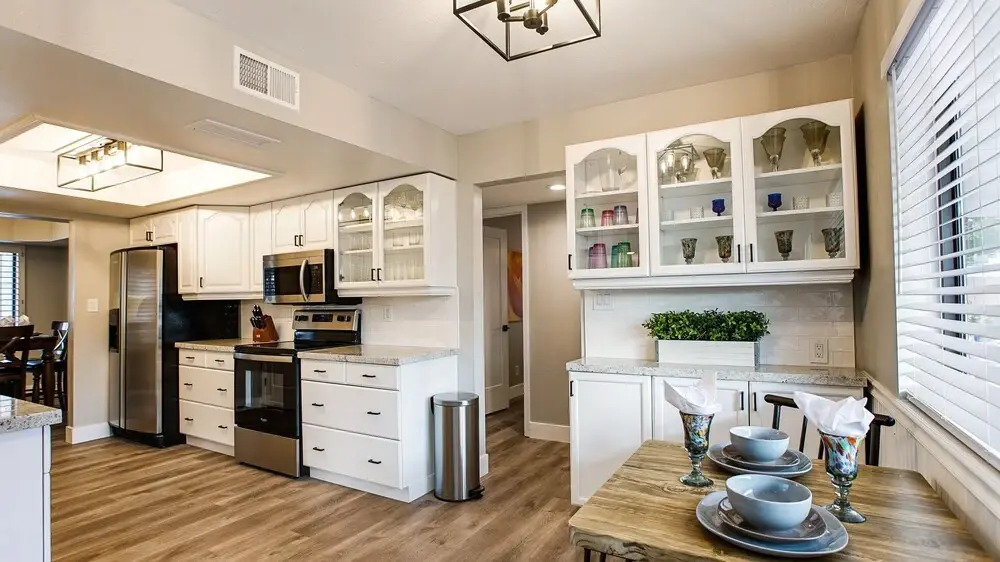 Heated Pool, Spa, & Garage! Near Kierland, shopping, dinning, & Scottsdale Quarter by RedAwning
