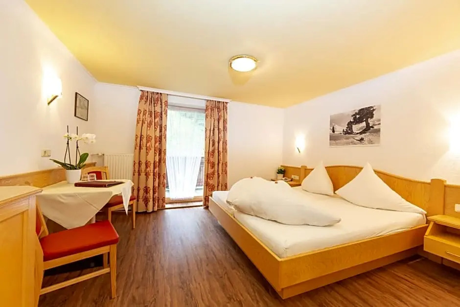 Hotel Garni Tyola