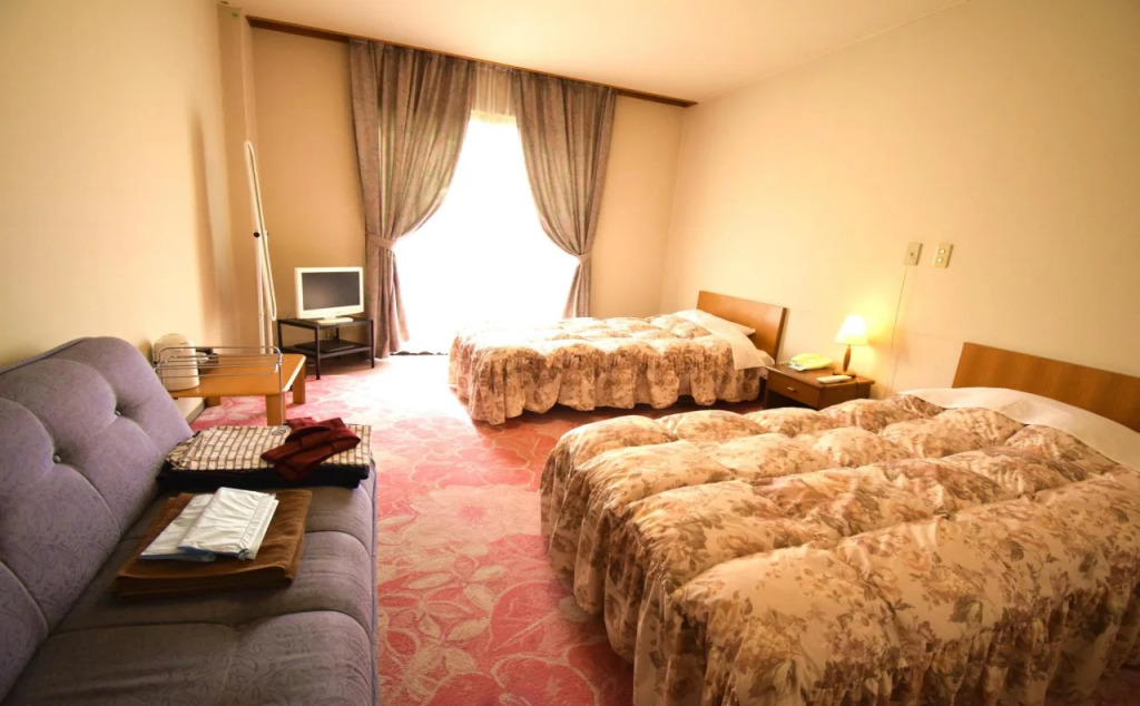 Togari Onsen Alpen Plaza