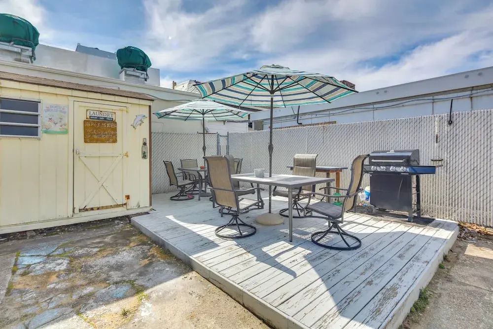 Pet-friendly Apartment in Wildwood < 1 Mi to Beach