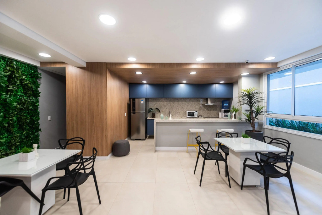 MiP6 - Studio em Pinheiros, próximo à Oscar Freire e ao metrô.