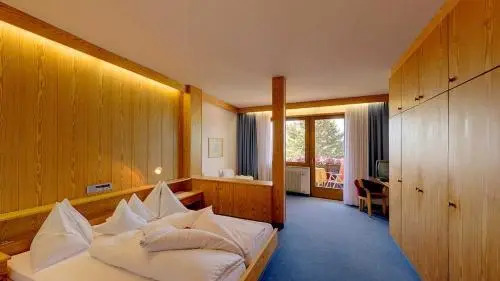 Hotel Tirol