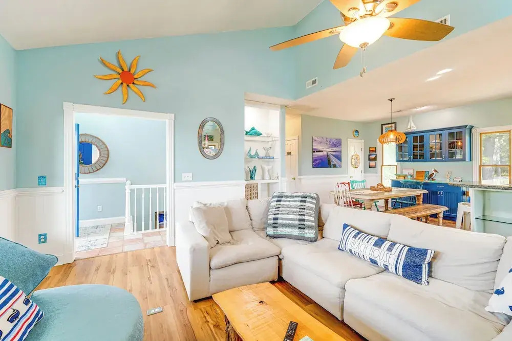 Hot Tub & Bay Views: Outer Banks Home