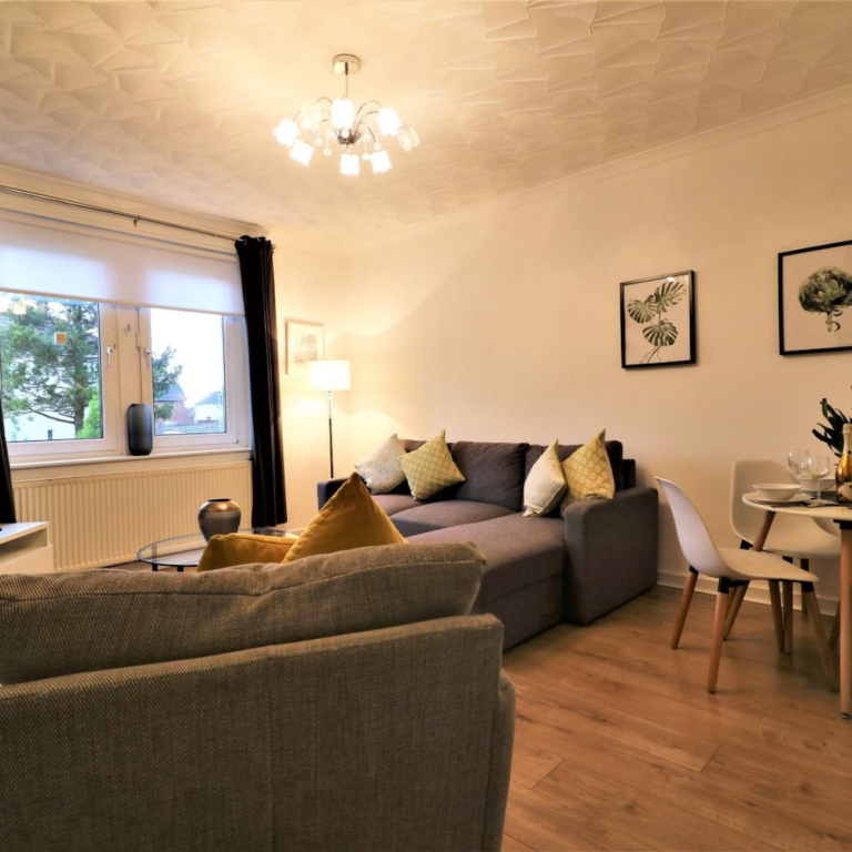 Bruce Terrace Lower - Blantyre
