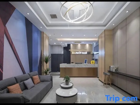Xing Shiguang Hotel (Shennong City Hunan University of Technology)