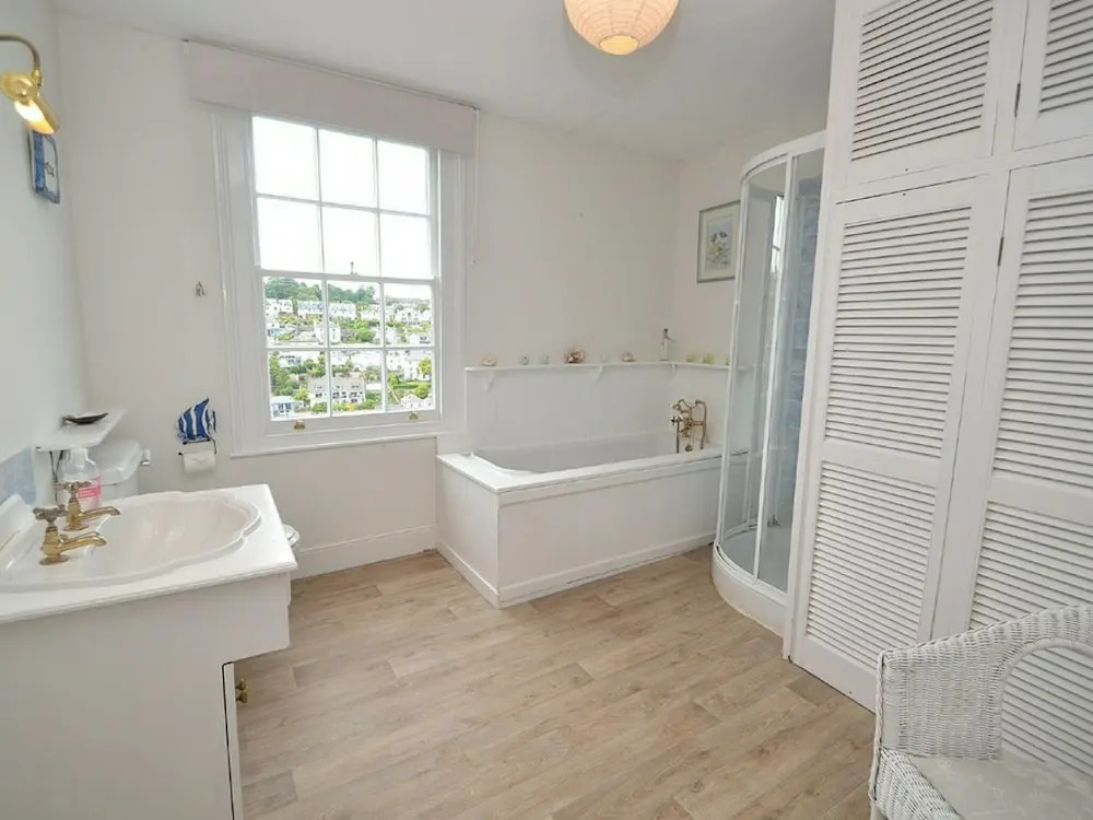 Spacious, Bright Holiday Home With a Superb View of the Hilly Surroundings