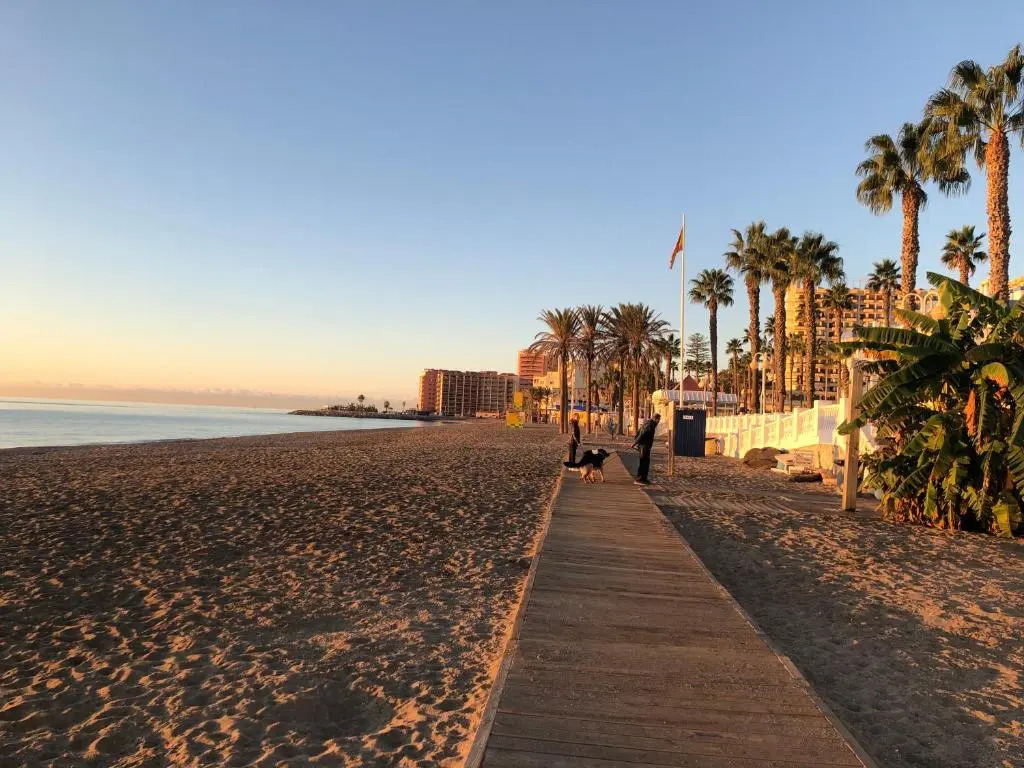 Luxury beachfront apartment in Benalmadena Costa