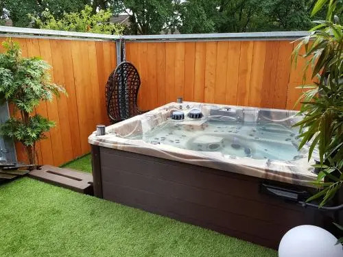 Whirlpool Suite Marrakesch-Lounge