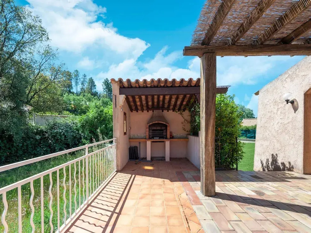 Villa in Vidauban near Vineyards & Beaches
