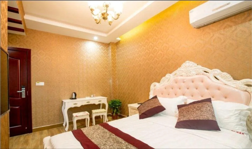 Wuzhen Shibajian Theme Inn