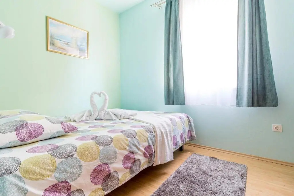Dina Apartments