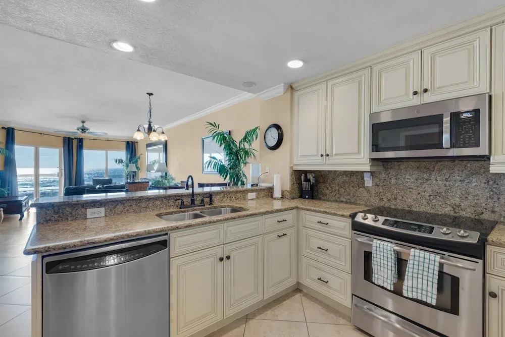 Emerald Isle unit 202