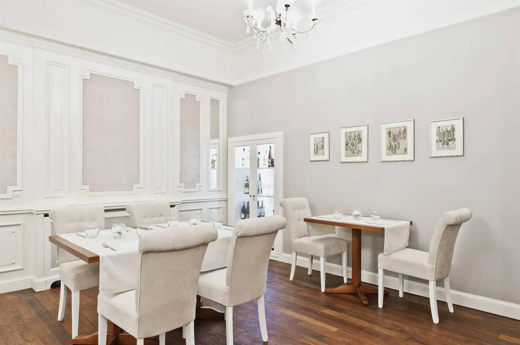 Schanel Residence