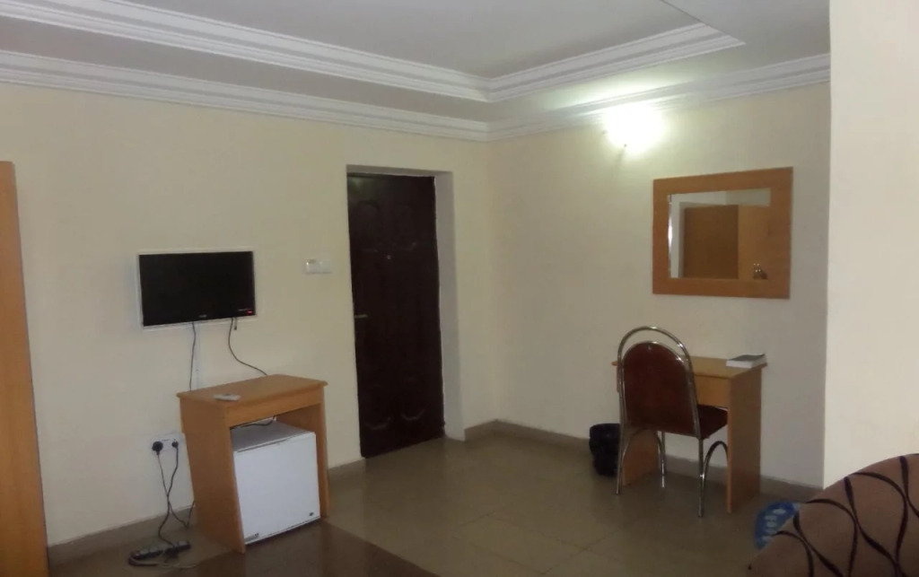 Avery Hotel