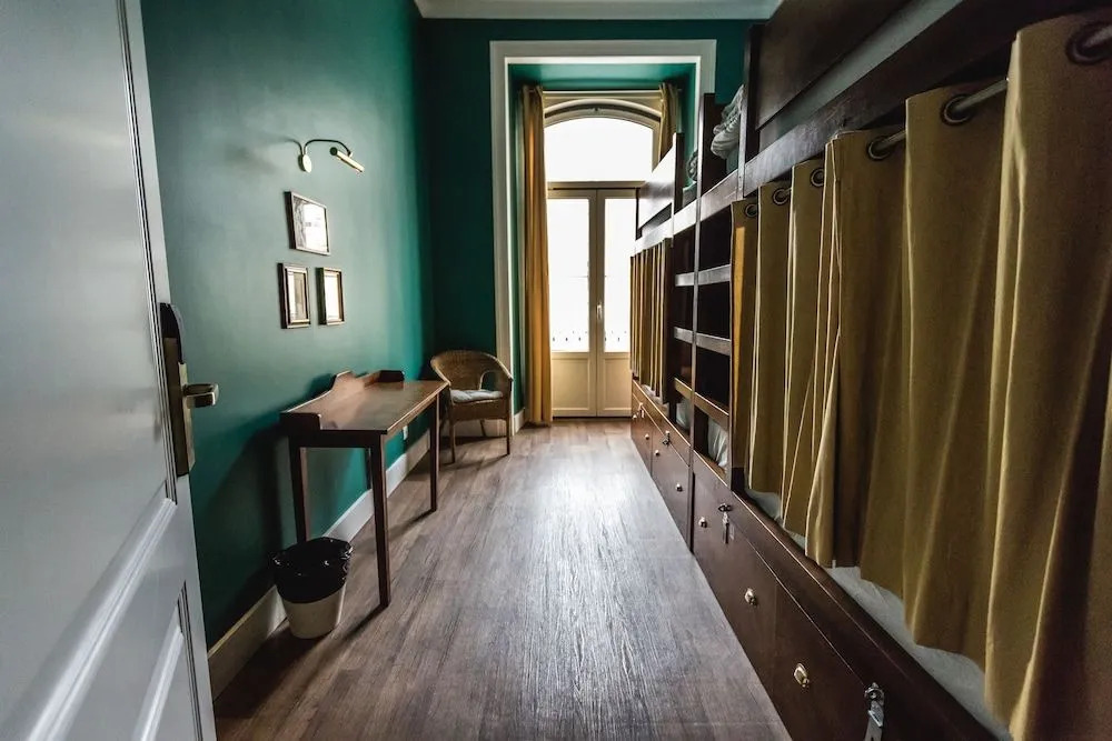 Home Lisbon Hostel