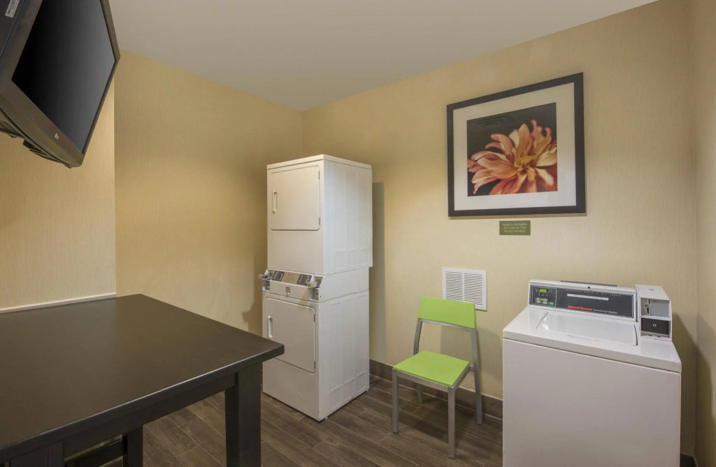 Hilton Garden Inn Denver South Park Meadows Area