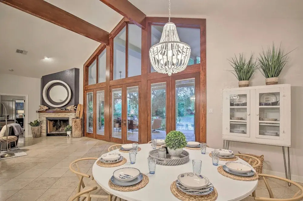 4-season Boathouse, Hot Tub! Guadalupe River Oasis