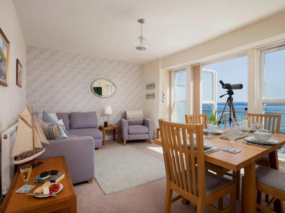Beautiful Apartment in Torquay With Sea View
