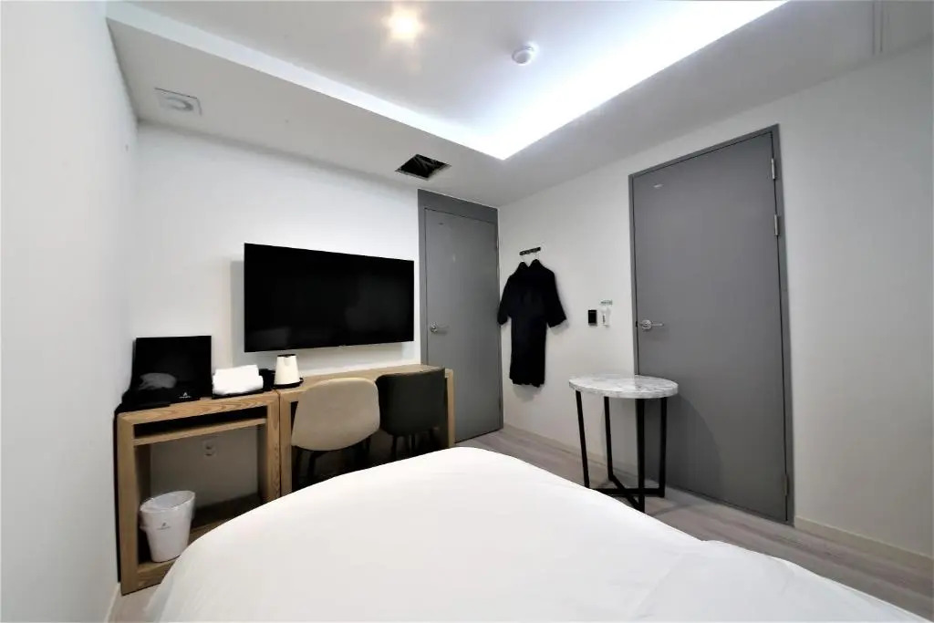 Sloth Hotel Busan Seomyeon