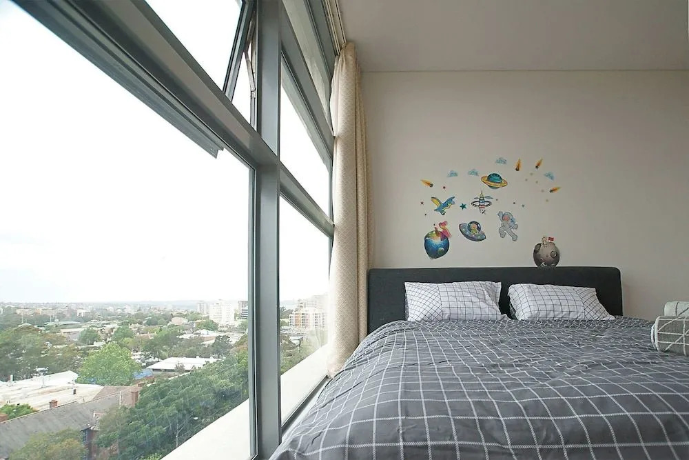 Crows Nest Family Apartment