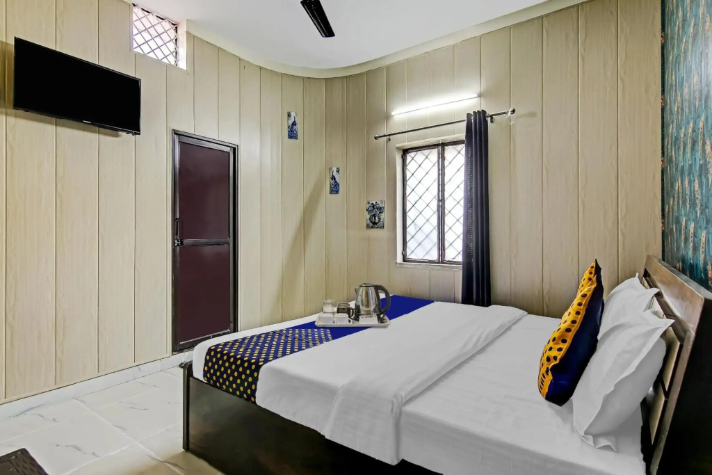 SPOT ON 70204 Hotel Greenview Homestay