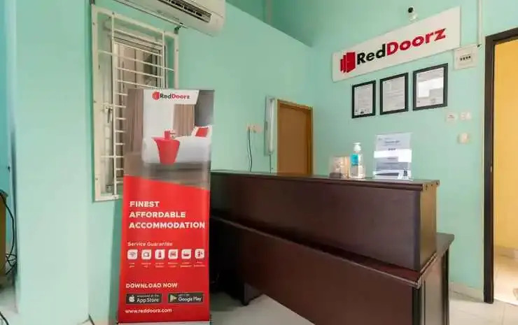 to RedDoorz near Opi Mall Palembang 2