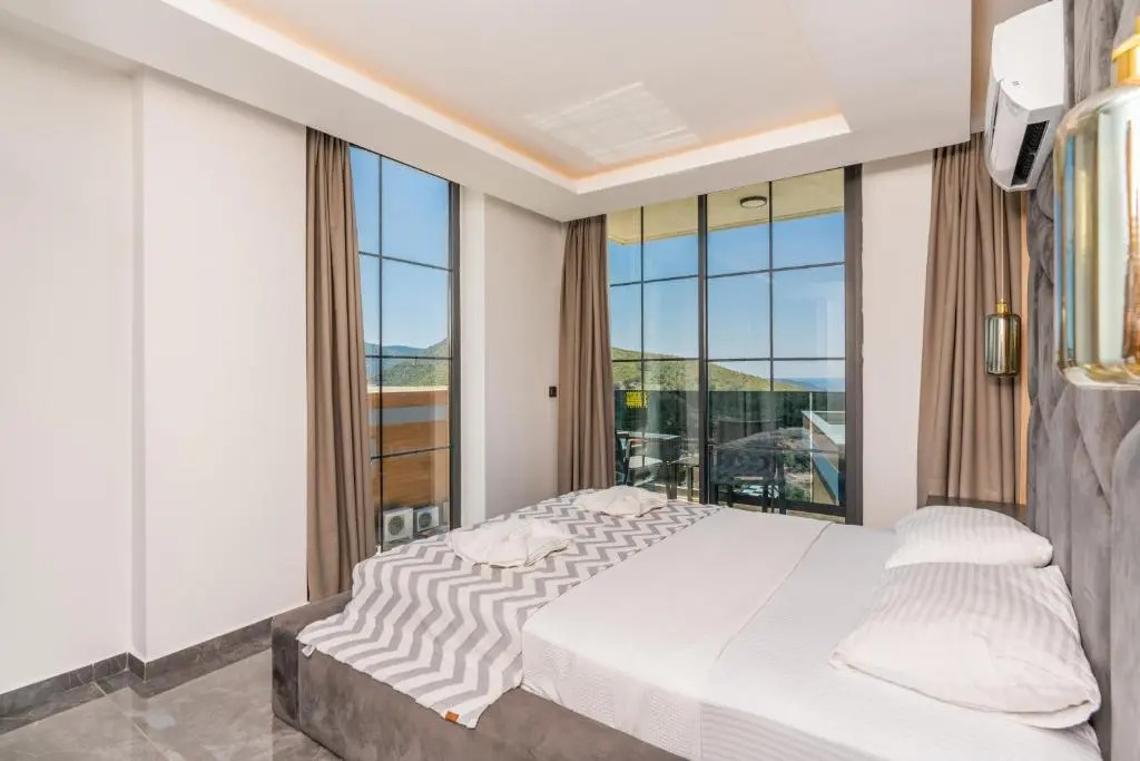 Miel Suites-2 Luxury Villa with Private Pool
