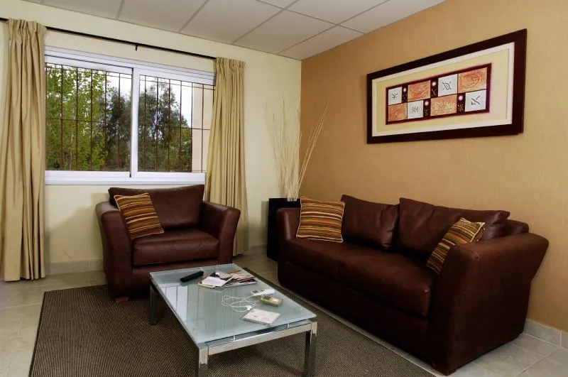 Hotel Land Express Rincón de los Sauces