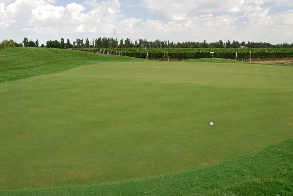 Algodon Wine Estates & Champions Club