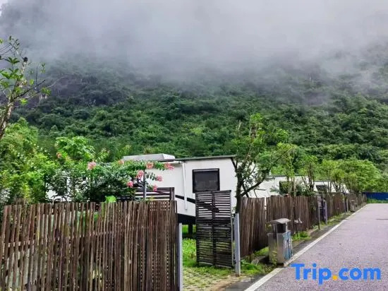 Huangyao Ancient Town RV Travel Homestay
