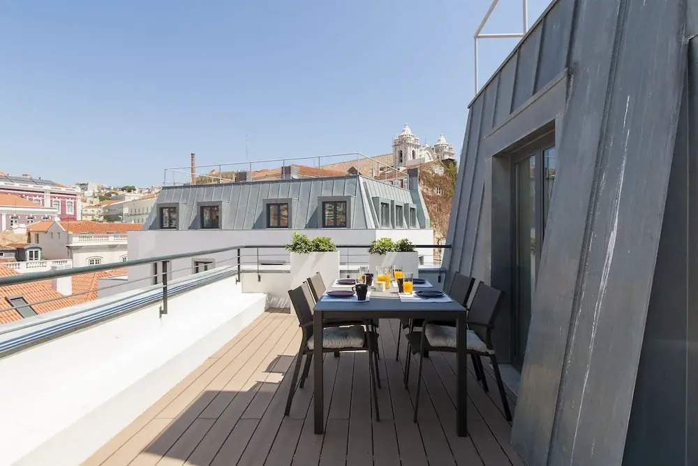 GuestReady - Central stylish home with parking