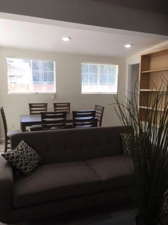 Brand New 2BD House Valley Village