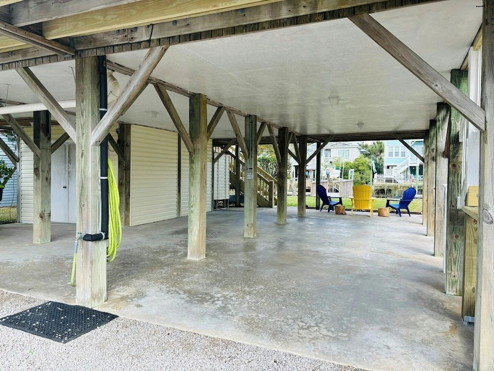 Dry Dock - 4 Br Home